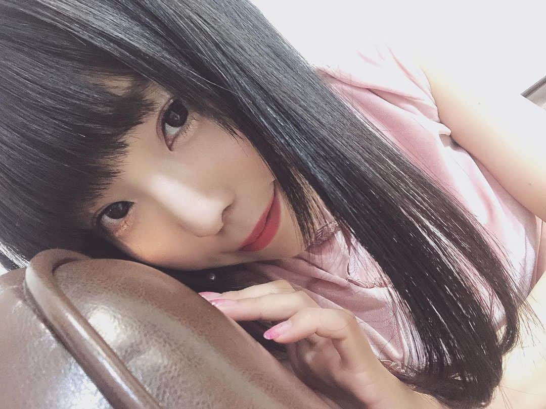 相沢梨紗さんのインスタグラム写真 - (相沢梨紗Instagram)「ハロー🤍 . でんぱとうのDNSに #りさたん2020 の撮影の様子を少しUPしてみました〜🤍 . 早くバーンと見せたいな〜🙌 . でんぱ組.incの公式LINEアカウントで、配信中のLINE LIVE【 #りさんち 】でも、 #りさたん2020 のお知らせしていこうと思ってるのでお楽しみに〜✨✨ . 久しぶりのインターネットサイン会もあります〜❣️楽しみにしてくれてて嬉しい‼️ . 楽しい約束が未来にあると、今日もていねいに生きなくちゃって改めて思います。 これからお仕事だから気をつけて行ってきます〜🙆‍♀️ . 検温した❗️今日も元気です。みんなも健康第一に🤍 . To everyone I love. Let's stay healthy together🤍」7月16日 12時34分 - risacheeese