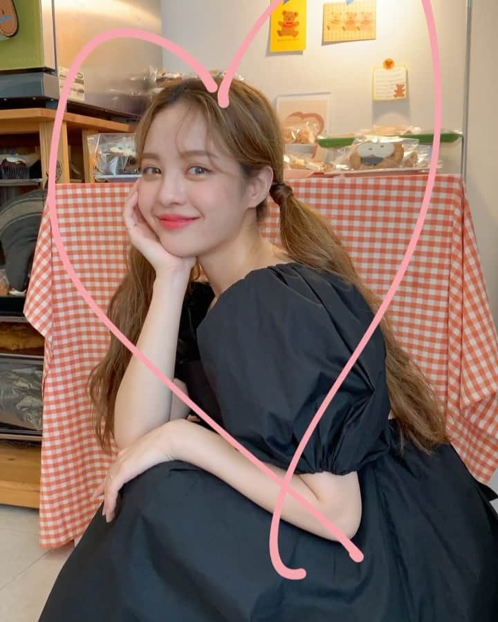 Chuuのインスタグラム：「💗오늘도 러블리한 하루 되세용💗」