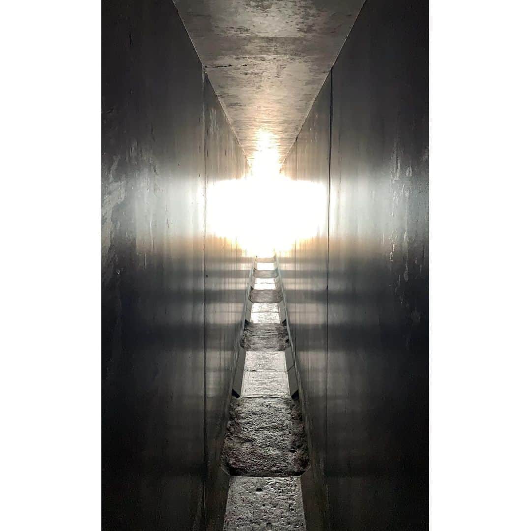 NKYMNのインスタグラム：「ㅤ  ㅤ  HIROSHI SUGIMOTO ㅤ  “GO’O SHRINE” @ ART HOUSE PROJECT, NAOSHIMA, JAPAN 03 JUL 2020 ㅤ  “POST VITAM" @ KYOTO CITY KYOCERA MUSEUM OF ART, KYOTO, JAPAN 07 JUL 2020 ㅤ  #keepall #unkeepall  ㅤ」