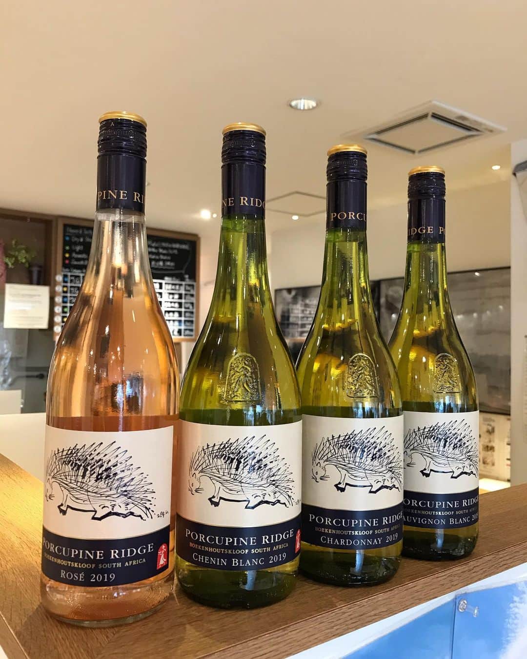 鈴木酒販神田店 〈日本酒とワインの専門店〉のインスタグラム