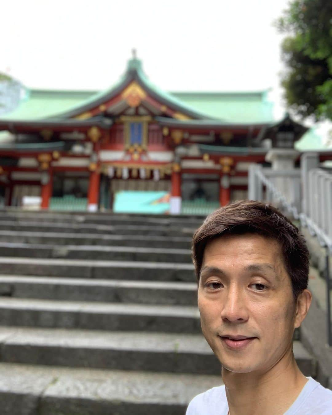 福西崇史さんのインスタグラム写真 - (福西崇史Instagram)「. 日枝神社⛩ . パワースポット👍 . #日枝神社 #東京 #パワースポット #感謝 #ポートレートおじさん #福西崇史 #対策」7月16日 21時27分 - takashi_fukunishi