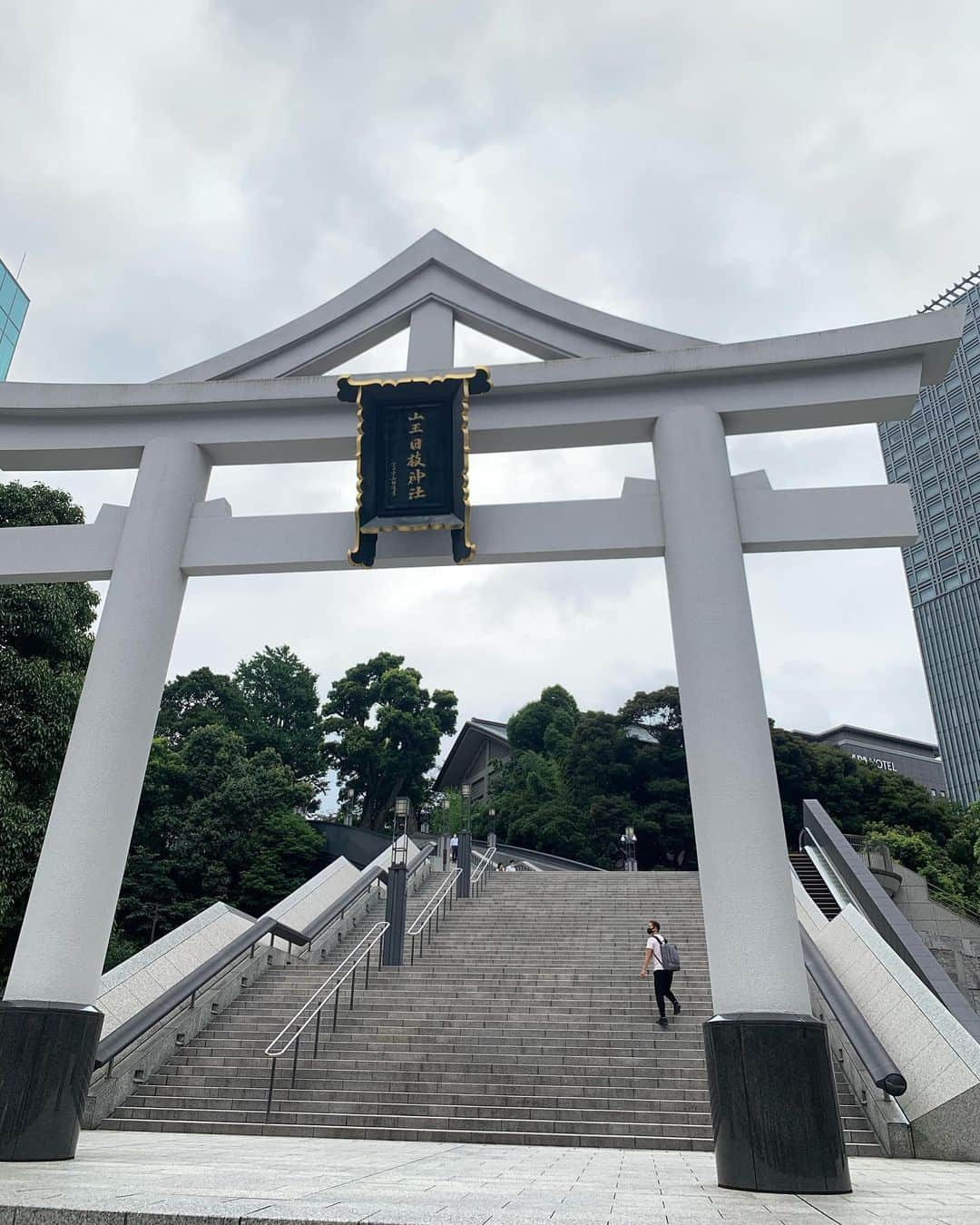 福西崇史さんのインスタグラム写真 - (福西崇史Instagram)「. 日枝神社⛩ . パワースポット👍 . #日枝神社 #東京 #パワースポット #感謝 #ポートレートおじさん #福西崇史 #対策」7月16日 21時27分 - takashi_fukunishi