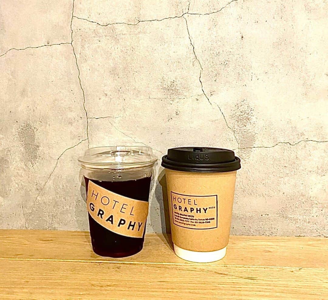 hotelgraphynezuさんのインスタグラム写真 - (hotelgraphynezuInstagram)「Hot or iced, we are happy to serve your take out coffee everyday, anytime ! ☕⁠⠀ ⁠⠀ Take out coffee : All 300JPY (Everyday, 7h30 - 22h00)⁠⠀ @hotelgraphynezu⁠⠀ --------------------------------------------------- ホット・アイス、毎日いつでもグラフィーのテイクアウトコーヒーをお楽しみいただけます！⁠⠀ ⁠⠀ テイクアウトコーヒー：H/C ¥300（毎日、朝7:30～夜10:00）⁠⠀ @hotelgraphynezu ⁠⠀ ---------------------------------------------------- #hotelgraphynezu#graphycafe⁠#coffeelover #グラフィーカフェ#ホテルグラフィー根津⁠⠀ #tokyocoffee#tokyotakeout#tokyocafe#tokyotime#hotel#hostel#yanaka##ueno#coffeelovers#根津カフェ#台東区カフェ#東京カフェ#カフェ活#カフェ好き#台東区#谷根千#根津#谷中#下町#東京ホテル#東京ホステル#テイクアウト#テイクアウトコーヒー#コーヒー」7月16日 16時46分 - hotelgraphy_nezu
