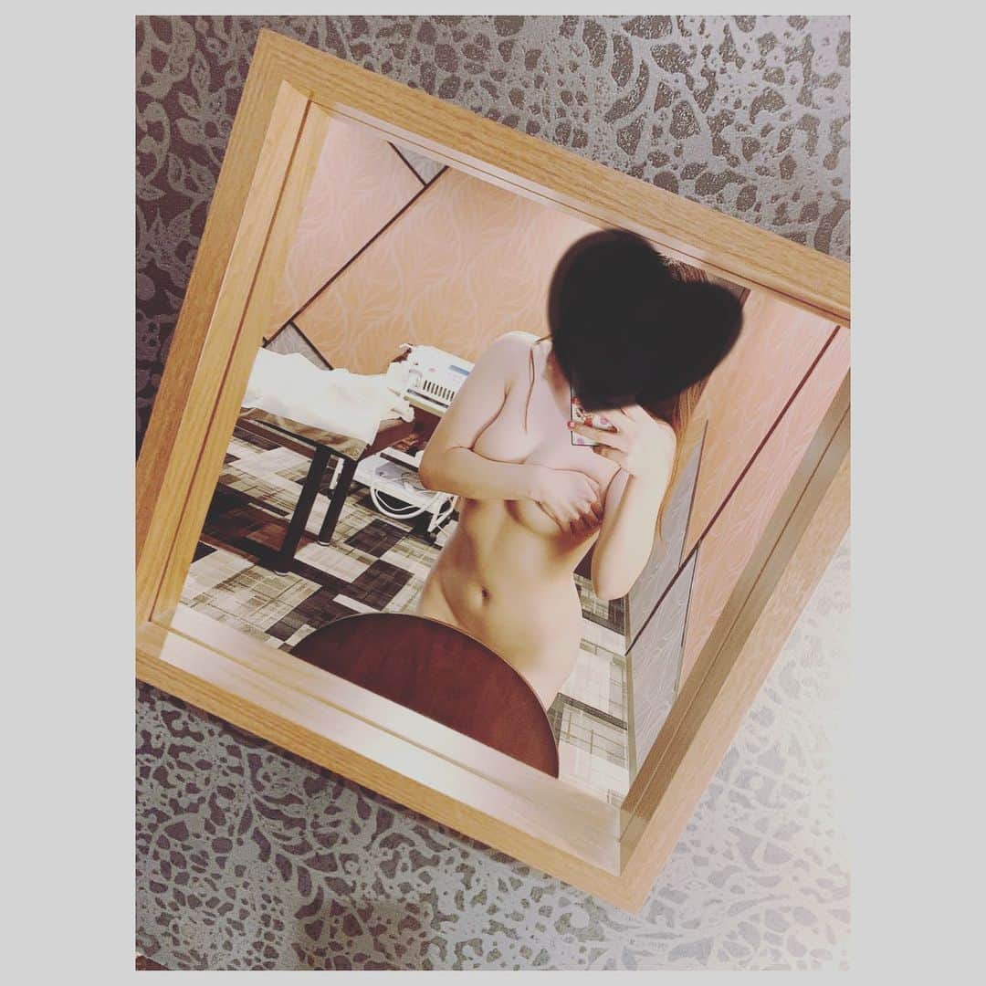 福山美佳のインスタグラム：「久しぶりに脱毛サロンに行ってお肌をピカピカにしてもらいました♡ #脱毛　#脱毛サロン　#永久脱毛　#ピカピカ」