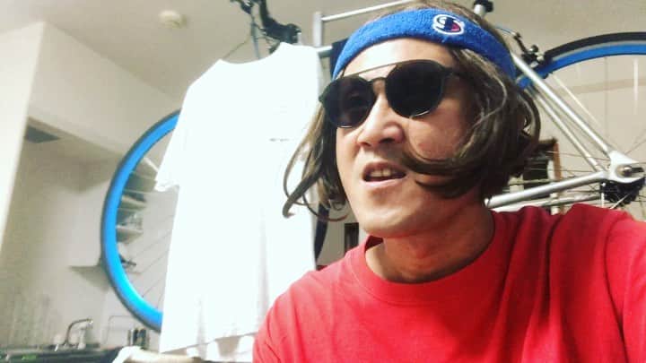 おたこぷーのインスタグラム：「自宅ドラム漫談　半沢直樹 やられたらやり返す倍返しだロングver あくまで僕が知っている個人の話しです。国民全体がそうだと言ってるわけじゃありません。 これでも1分はみ出たので途中からになります。 #半沢直樹 #ドラマ #仕事」