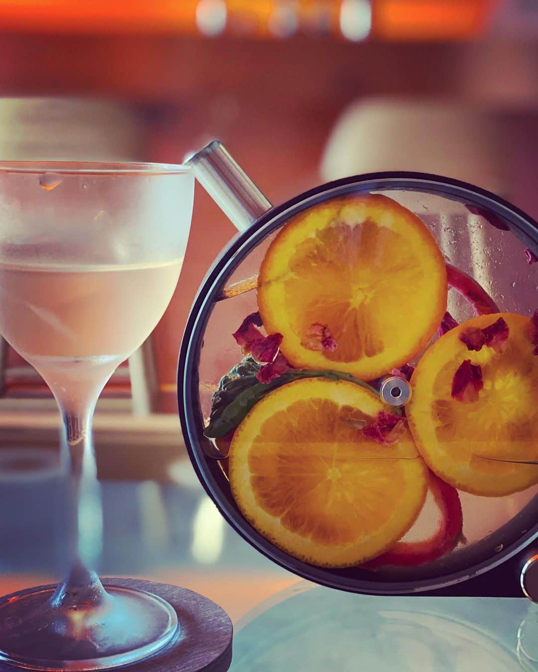 のインスタグラム：「Non-alcoholic bar “0%” open. 宇宙ではノンアルコールも酔えるのです。#コンブチャメニュー最高 #NonAlcoholExperience #ノンアルコールバー #0pct_tokyo #goodvibesonly #goodneighbors #Non-Alcohollife #thisistokyo #thisisjapan」