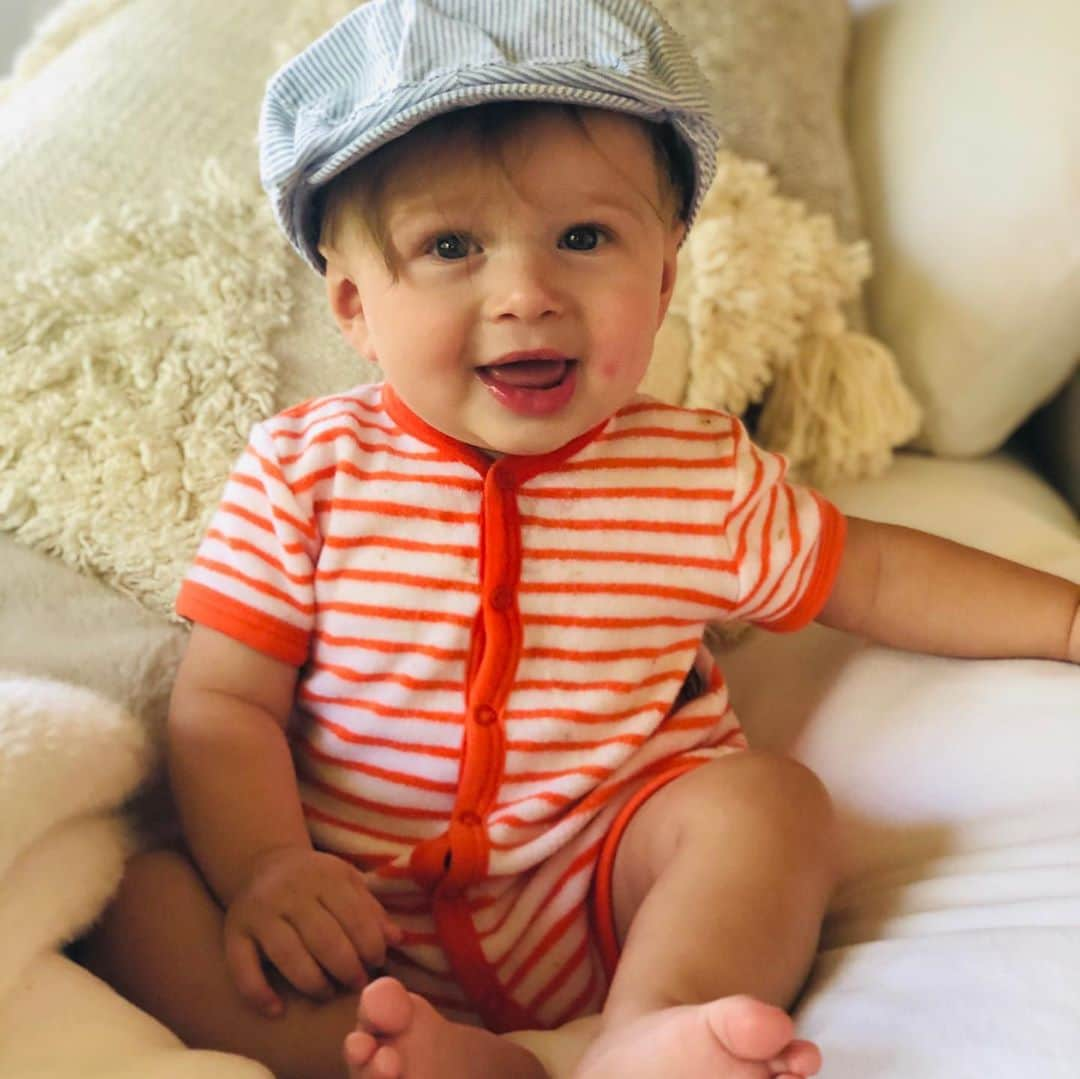 カミーユ・グアティさんのインスタグラム写真 - (カミーユ・グアティInstagram)「My sweet boy is 9 months already!!! Words can’t express how grateful I am to be a mother to this little nugget and how lucky I feel to have found a donor who was willing to share this gift with me. Thank you a million times over! #donoregg #deivf #donorconceived #donor #noregrets #momsofinstagram」7月16日 18時13分 - camilleguaty