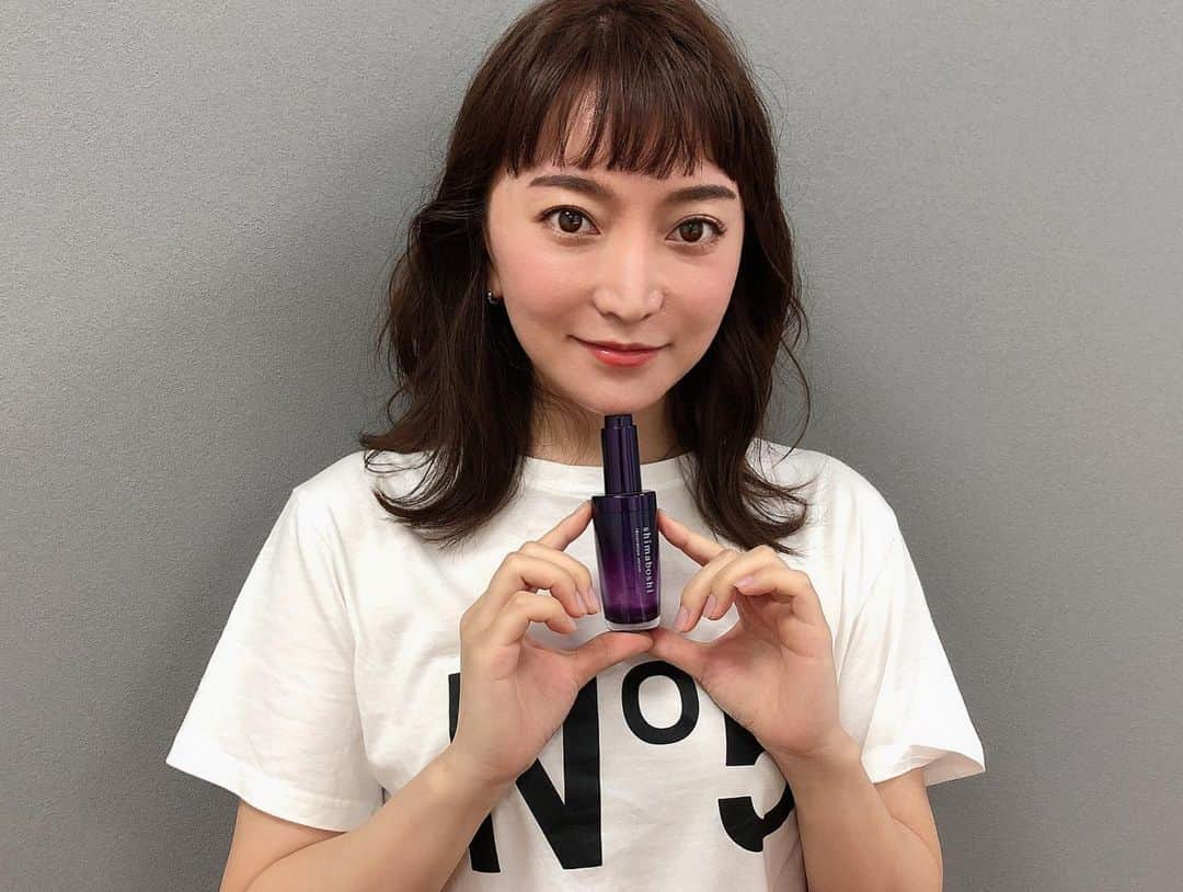 加藤綾菜さんのインスタグラム写真 - (加藤綾菜Instagram)「撮影終了しました❤️ 撮影前に保湿出来る様にシマボシ持参しました✨ やっぱりお気に入りだー🥰 @shimaboshi_official」7月16日 18時14分 - katoayana0412