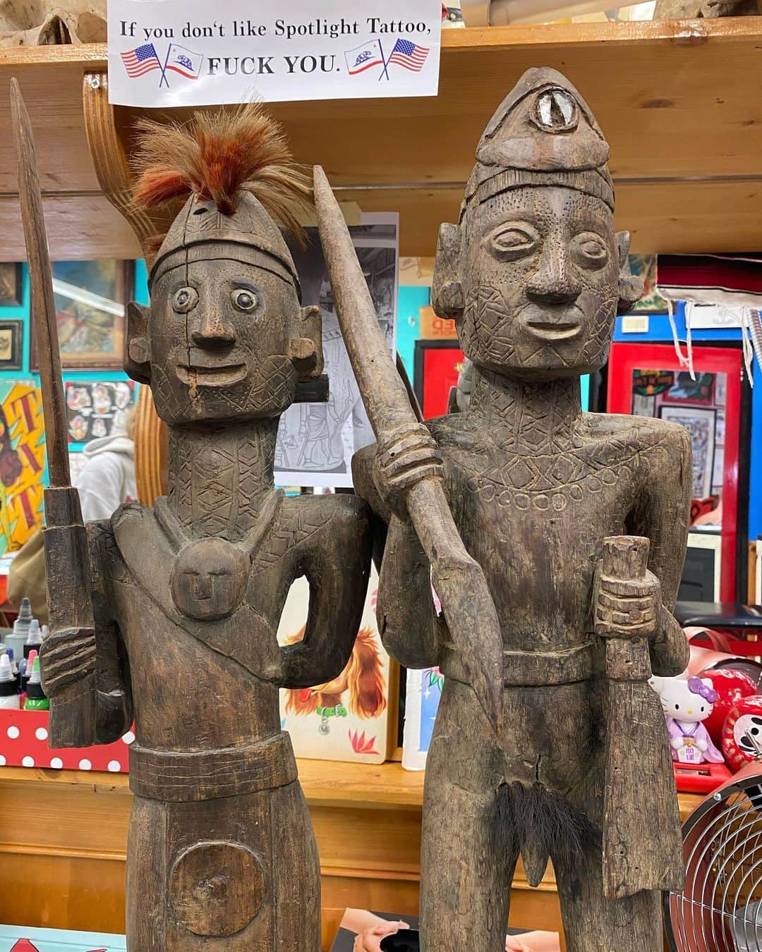 アムステルダム・タトゥー・ミュージアムのインスタグラム：「New to our collection. 2 headhunters from Naga Land」