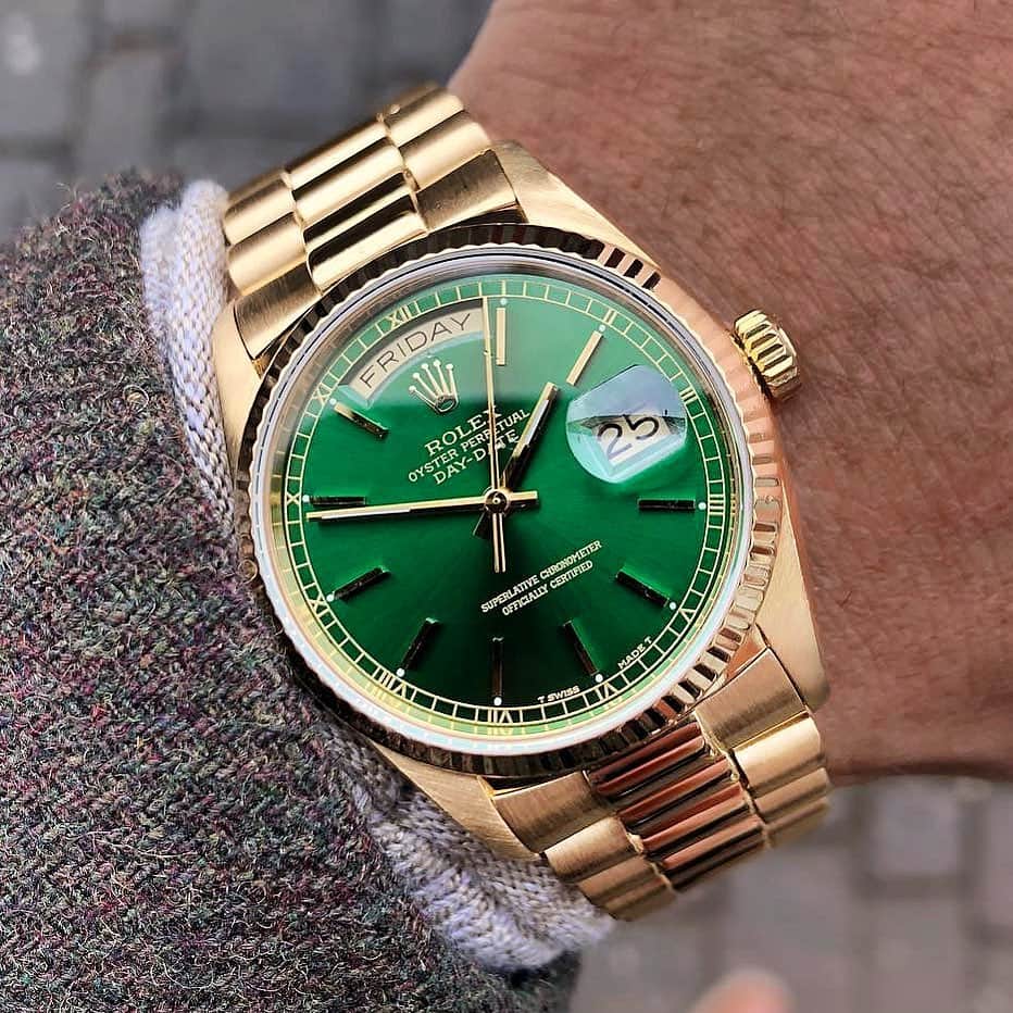Daily Watchさんのインスタグラム写真 - (Daily WatchInstagram)「Stunning green dial 👀 Rolex Day-Date Ref 18238 in gold with rare green dial. Photo by @watchesofwales」7月16日 18時24分 - dailywatch