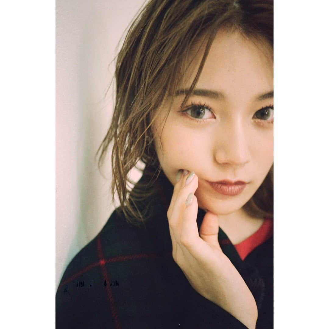 浪花ほのかさんのインスタグラム写真 - (浪花ほのかInstagram)「撮影の時に 撮ってもらったfilm🌺❤️❤️」7月16日 18時37分 - hnoa_z