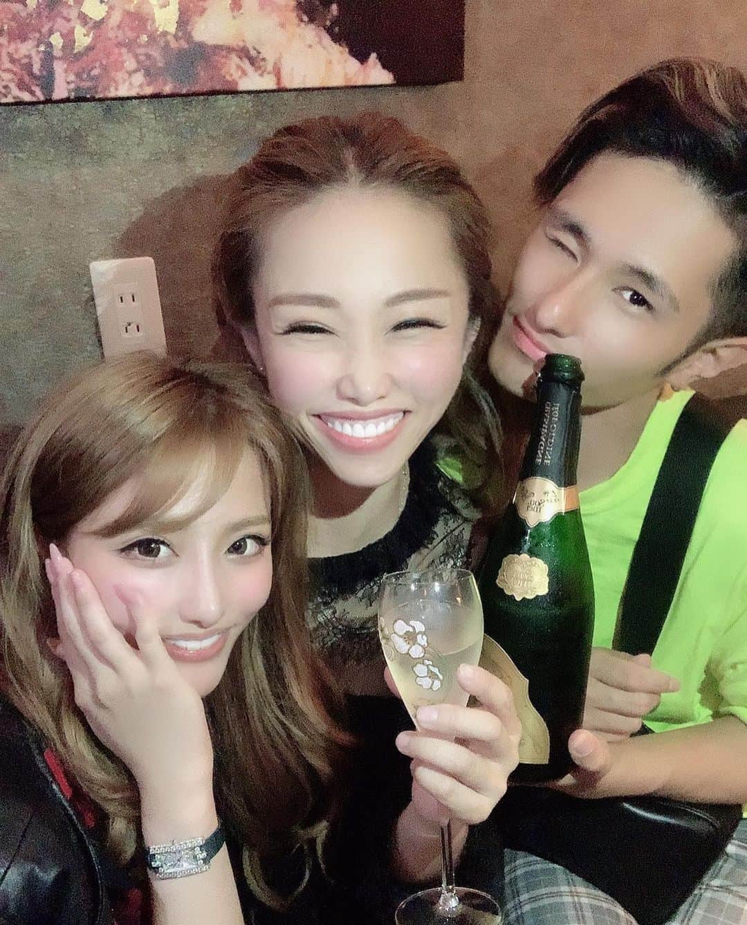 れみのインスタグラム：「わたちのパワースポット💛 まじで強者み🥺✨」