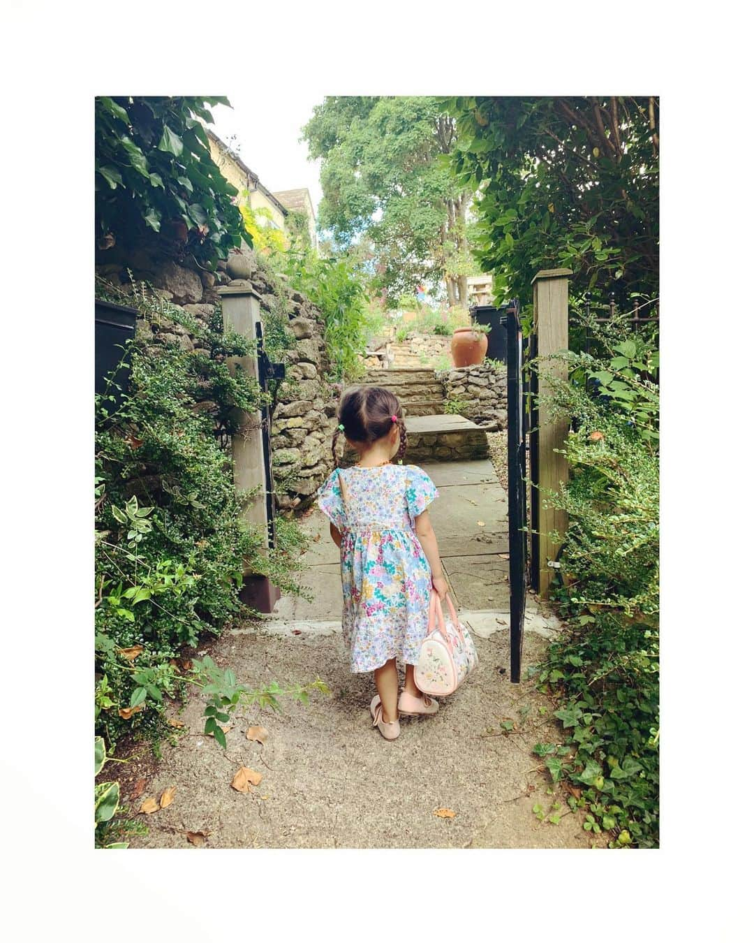 ダイアナ湯川さんのインスタグラム写真 - (ダイアナ湯川Instagram)「Oh my biggest baby bug, you melt my heart 💖 . . . . #daughter #two #childhood #motherhood #family #toddler #love #blessed #sosweet #growingup」7月17日 6時09分 - diana.yukawa