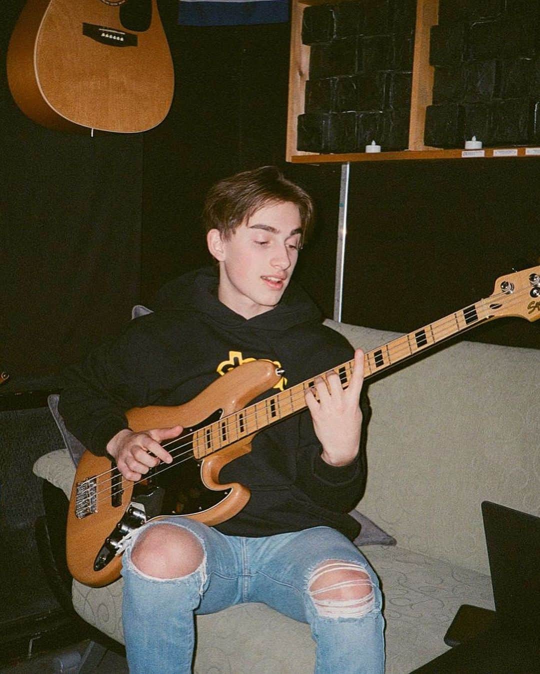 ジョニー・オーランドさんのインスタグラム写真 - (ジョニー・オーランドInstagram)「soo who wants new music ¿¿」7月17日 6時23分 - johnnyorlando