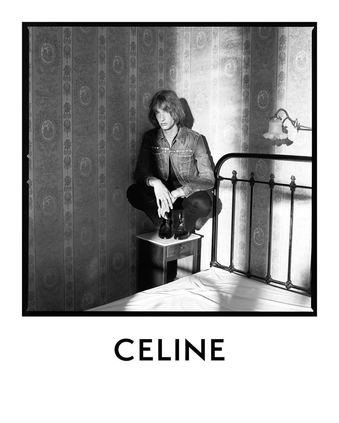 Celineさんのインスタグラム写真 - (CelineInstagram)「CELINE HOMME WINTER 20 CELINE JEANS  COLLECTION AVAILABLE IN STORE AND AT CELINE.COM AUGUST 28 2020  DYLAN PHOTOGRAPHED BY @HEDISLIMANE IN SAINT TROPEZ IN JUNE 2020  #CELINEHOMME #CELINEBYHEDISLIMANE」7月16日 21時45分 - celine