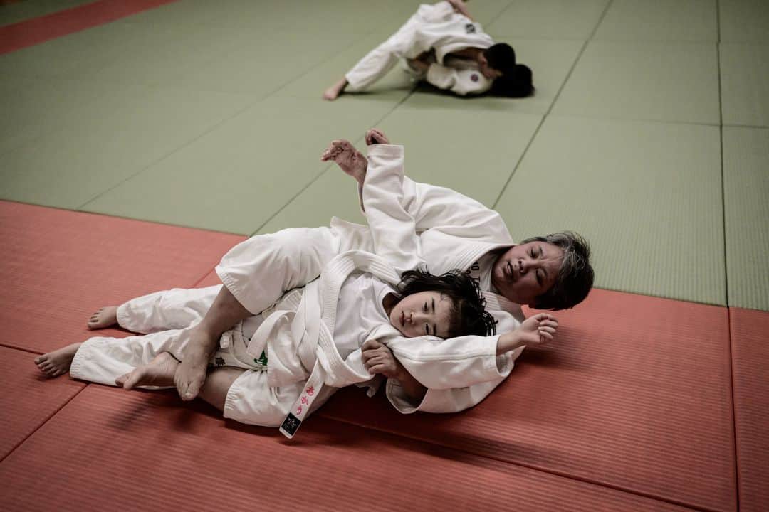 AFP通信さんのインスタグラム写真 - (AFP通信Instagram)「AFP Photo - Japan and judo - an unbreakable bond - 📷 @Yasuyoshi CHIBA  @straydreams⁣ .⁣ When the Tokyo Olympics eventually open a year late, one of the hottest tickets in town will be for judo. Invented in Japan and first introduced at Tokyo 1964, judo is coming home.⁣ .⁣ Judo, Japan and the Olympics have an inextricable bond. The sport was created in the late 19th century by the revered Jigoro Kano, who would become Japan's -- and Asia's -- first International Olympic Committee member.⁣ .⁣ Kano, whose portrait gazes down benevolently at every dojo, was the driving force behind Japan first taking part in the Olympics in 1912, travelling to Stockholm as team captain and meeting Olympics founding father Baron Pierre de Courbertin.⁣ .⁣ He was also instrumental in Tokyo being awarded the Games in 1940 -- an Olympics that never took place due to Japanese aggression in China and the outbreak of World War II.」7月16日 21時57分 - afpphoto