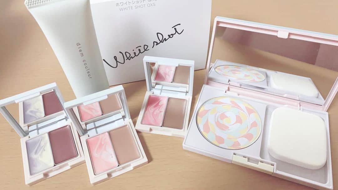 皆川夏穂のインスタグラム：「POLAさんから新しい化粧品とスキンケア品を頂きました✨✨﻿ いつも沢山のサポートを頂き、本当にありがとうございます🙇‍♀️﻿ ﻿ それぞれデザインもとても可愛くて使うのがとても楽しみです♡﻿ ﻿ ﻿ ﻿ ﻿ #pola#ポーラ#diemcouleur #アペックス#whiteshot #fairyjapanpola 🧚‍♀️  #rhythmicgymnastics」