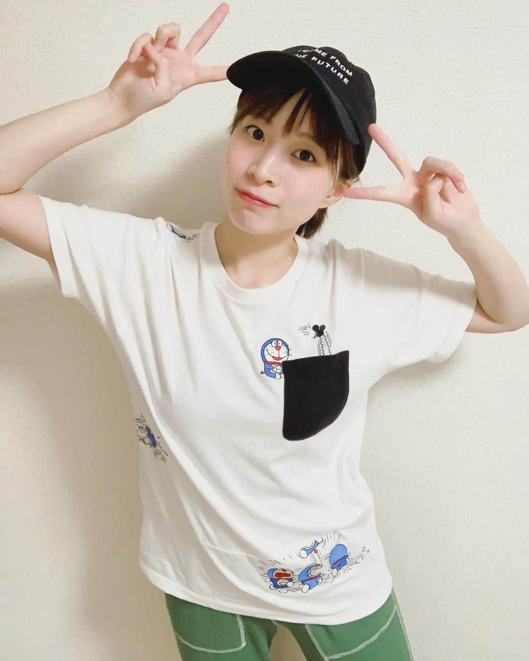 小菅怜衣さんのインスタグラム写真 - (小菅怜衣Instagram)「本日のこすげもん。 . このTシャツは可愛い言われる率高い❤️ 肩の刺繍が特にお気に入りっ。 . . . . . #ドラえもん #ドラえもんグッズ #ドラえもん好きな人と繋がりたい #ドラえもん大好き #ドラえもんtシャツ #グラニフ #tシャツ女子 #きょコ #今日の服  #instadaily #instafashion #doraemon #milkfed #japanesegirl #anime #japaneseculture #followｍe」7月16日 22時21分 - kosuge_rei