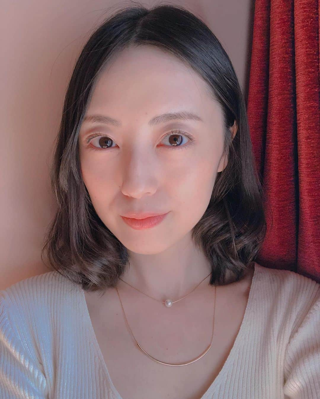 沢井美優さんのインスタグラム写真 - (沢井美優Instagram)「貴美子の別ショット🧡 ええ。髪短くしてからの写真がないのです🍑 美味しすぎた桃を添えて✨  #桃 #美味しい #ぴちぴち #フルーツ #大好き #スイカ #梨 #いちご #🍉 #🍏 #🍑 #🍓#etc   #殿堂入り #みかん #🍊」7月16日 22時58分 - sawai_miyuu