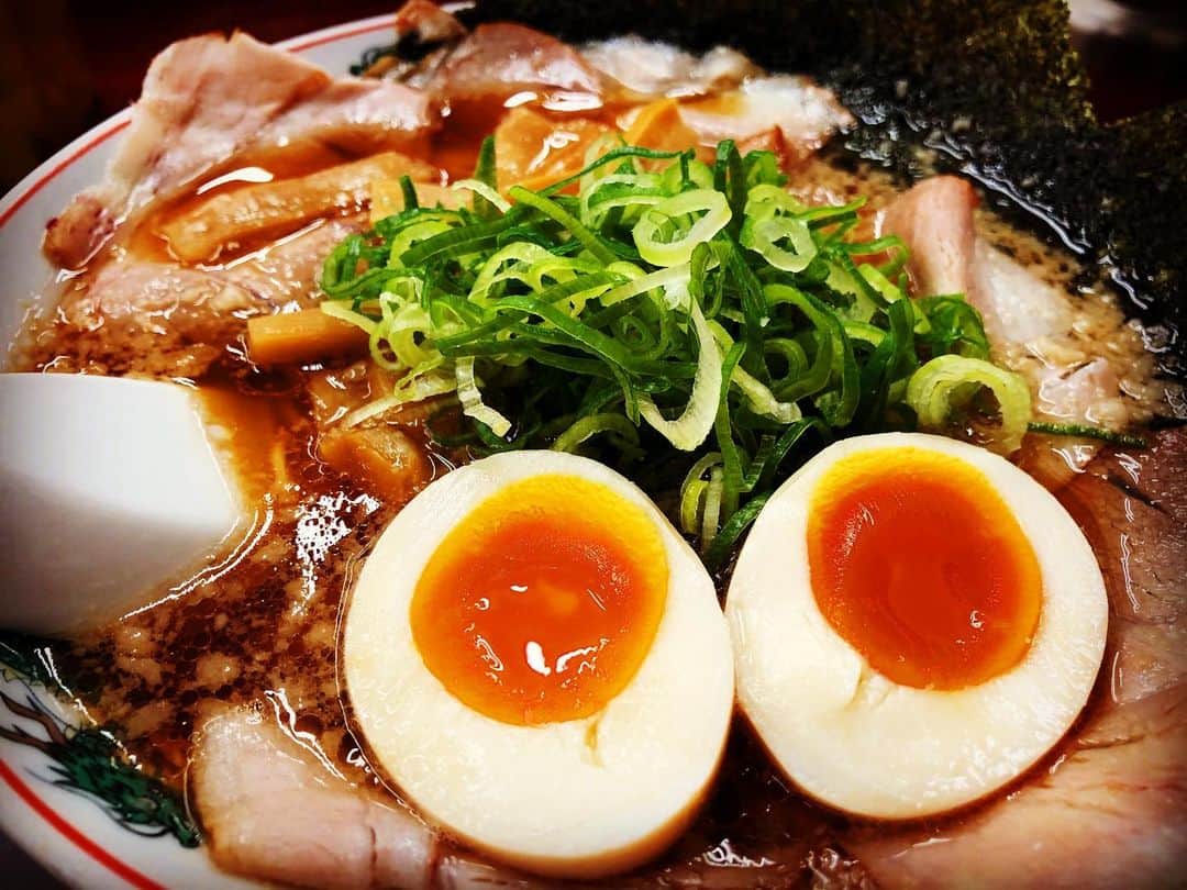 のインスタグラム：「んまい。  #xchange #最高でした  #ありがとうございました」