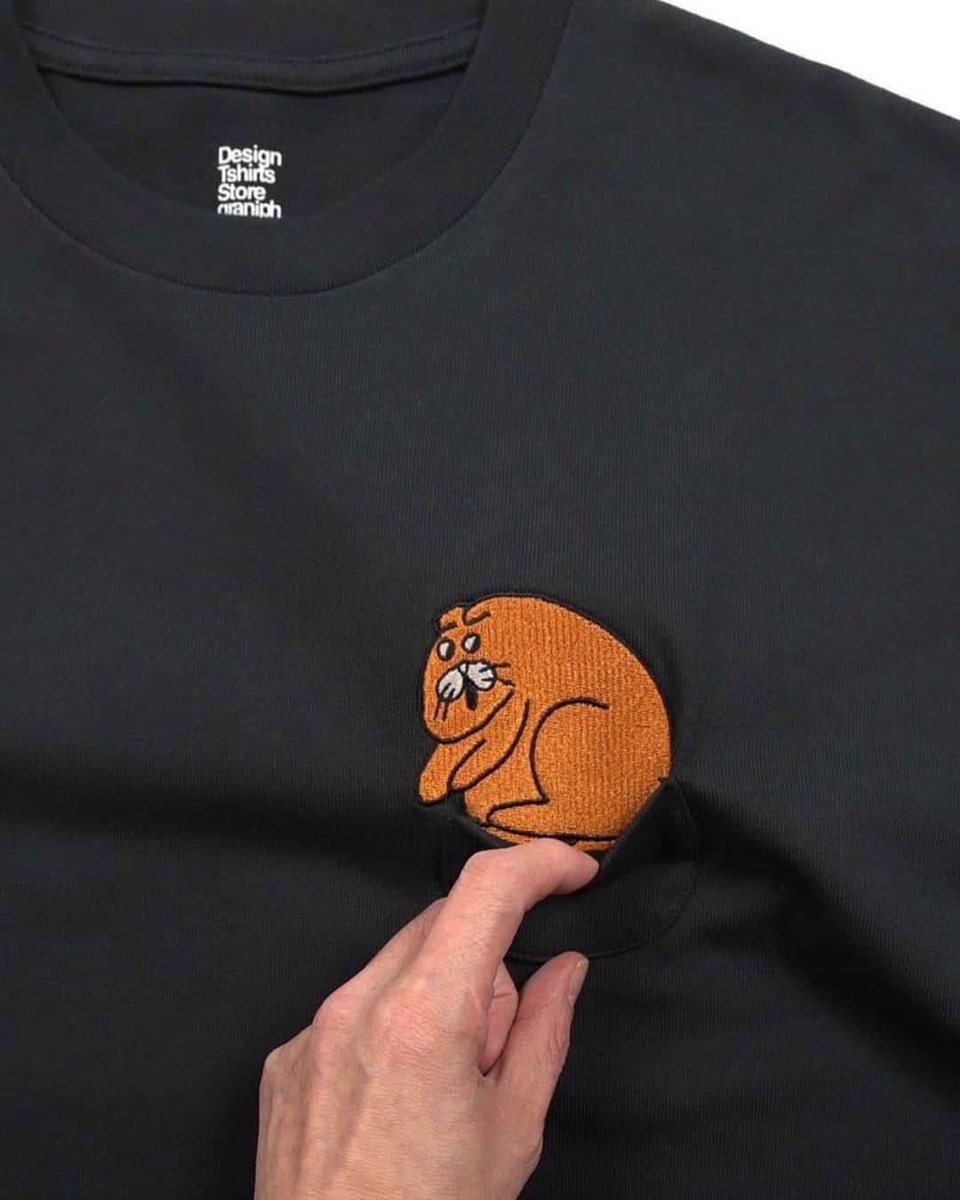 Jason G. Sturgillさんのインスタグラム写真 - (Jason G. SturgillInstagram)「My other shirt for @graniph_official is on sale as well. Get yourself some #cheetochan in a pocket!」7月16日 23時16分 - jgspdx