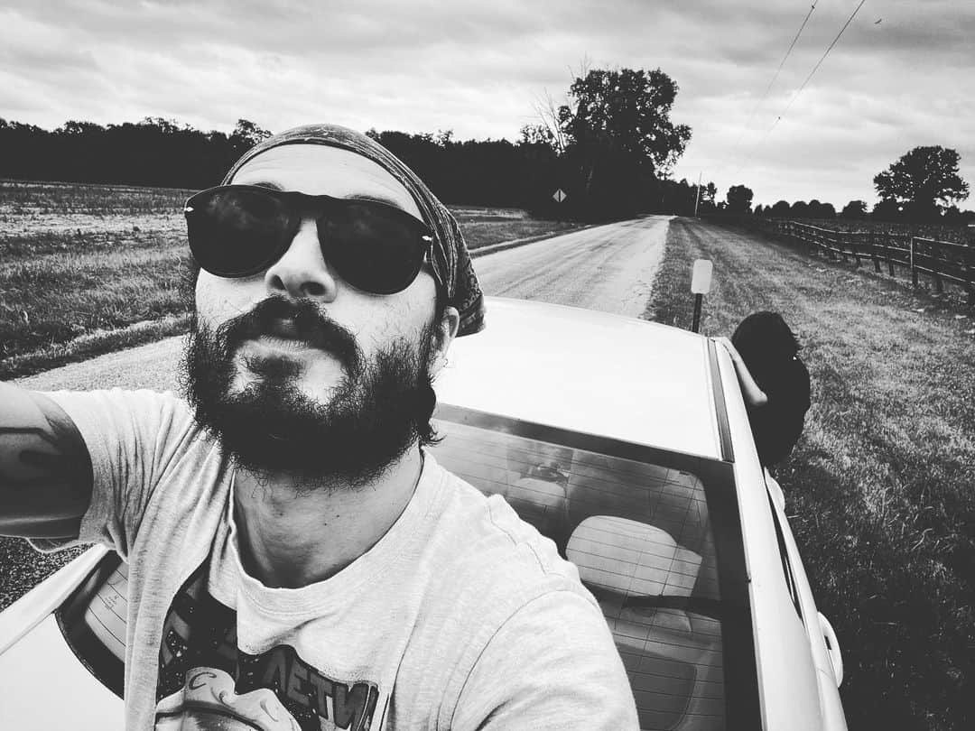 マイケル・マラーキーのインスタグラム：「playing a live solo set on twitch THIS SUNDAY 7/19 at 1300 eastern // SUBSCRIBE VIA LINK IN BIO」