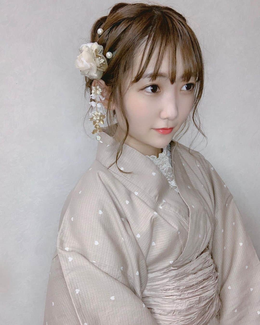 夏川愛実のインスタグラム：「﻿ ﻿ 今年2回目浴衣💗﻿ 去年買った #niceclaup のやつ〜﻿ かわいい🤎﻿ ﻿ #浴衣#浴衣アレンジ#浴衣ヘア#浴衣ヘアアレ﻿ #みつあみ#みつあみアレンジ#編み込みアレンジ﻿ #ヘアアレンジ#ボブヘア#ボブヘアアレ﻿ ﻿ ﻿ ﻿」