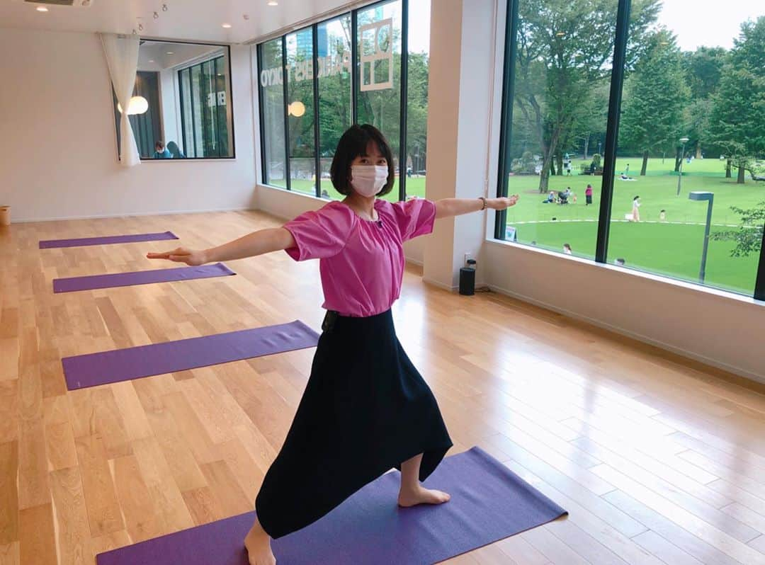 藤本真未さんのインスタグラム写真 - (藤本真未Instagram)「* 今日は新宿中央公園にできた新施設を取材しました😊 この模様は明日のnews TOKYO FLAGで放送予定です🧘‍♀️✨ * (4枚目は、ディレクターにカメラの画角を相談している私を隠し撮りされたものです。🤖) * #新宿中央公園 #SHUKUNOVA」7月16日 23時27分 - manamifujimoto108