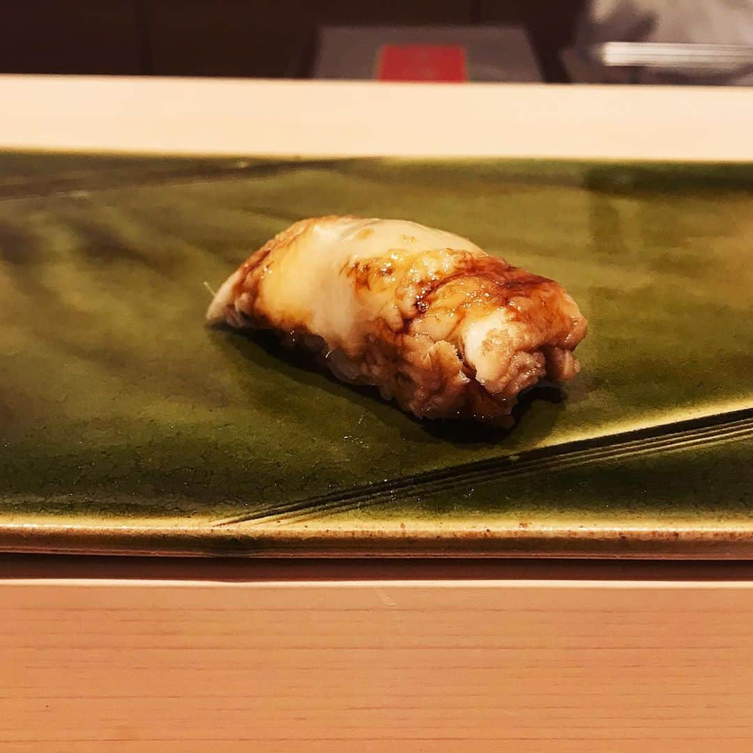 Machikoさんのインスタグラム写真 - (MachikoInstagram)「また行きたいお鮨屋さんのひとつ🍣  #鮨みずかみ」7月16日 23時55分 - machiko.06