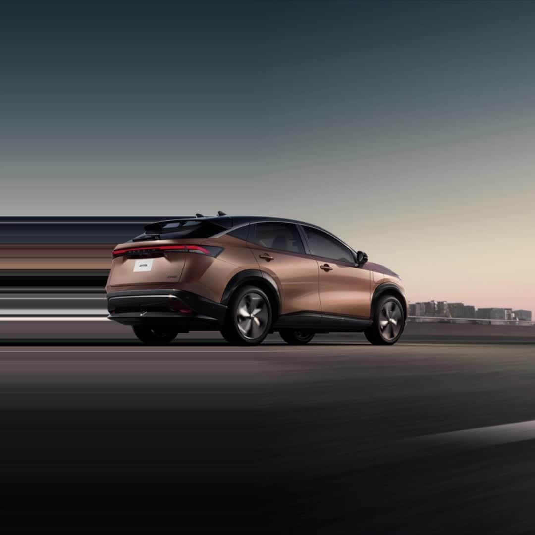 Nissan USA Official Instagram accountのインスタグラム：「The Ariya was designed to stretch your expectations. #NissanAriya #ElectricVehicle」