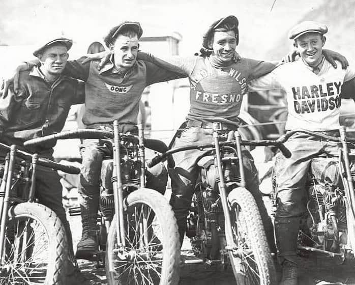 Harley-Davidson Japanさんのインスタグラム写真 - (Harley-Davidson JapanInstagram)「1926年、夏の想い出。 #ハーレー #harley #ハーレーダビッドソン #harleydavidson #バイク #bike #オートバイ #motorcycle #レース #racing #鼓動 #pulse #カピストラーノ #capistrano #カリフォルニア #california #1926 #自由 #freedom」7月17日 0時24分 - harleydavidsonjapan