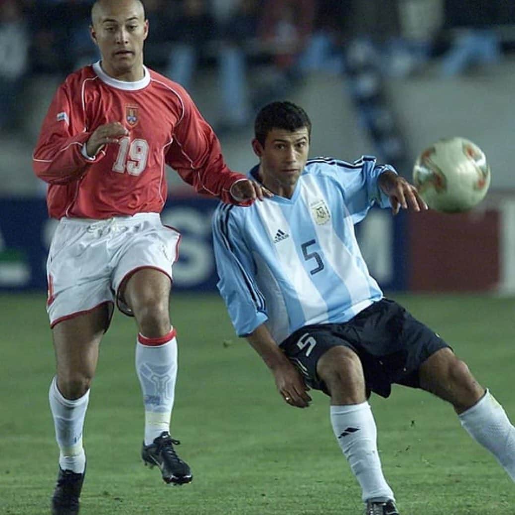 ハビエル・マスチェラーノのインスタグラム：「17 años de la primera vez con @afaseleccion. Con mas pelo y muchos sueños por cumplir 😍!!!!」