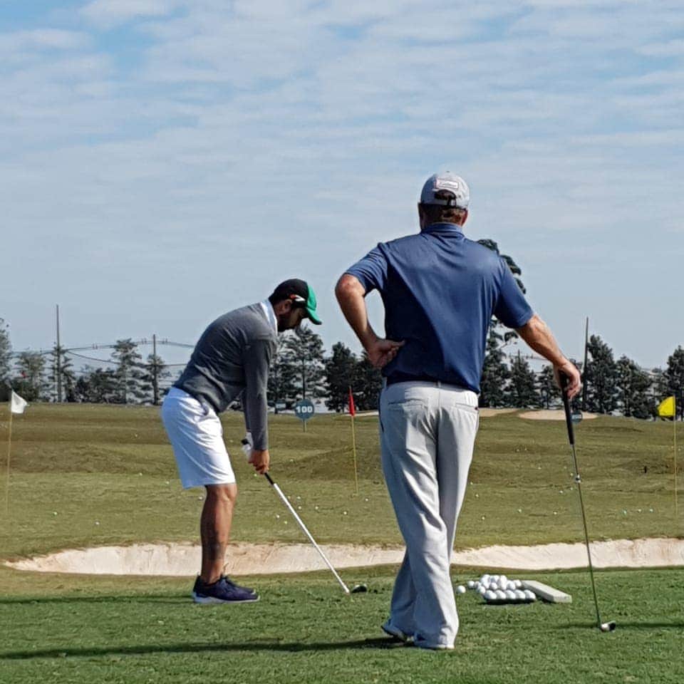 ウィリアム・アルジョナのインスタグラム：「Always learning... #golf #passion #sports #wm #w7elmago #terrasdesaojose2 @pgasnier31 @cbgolfe #cbgolfe」