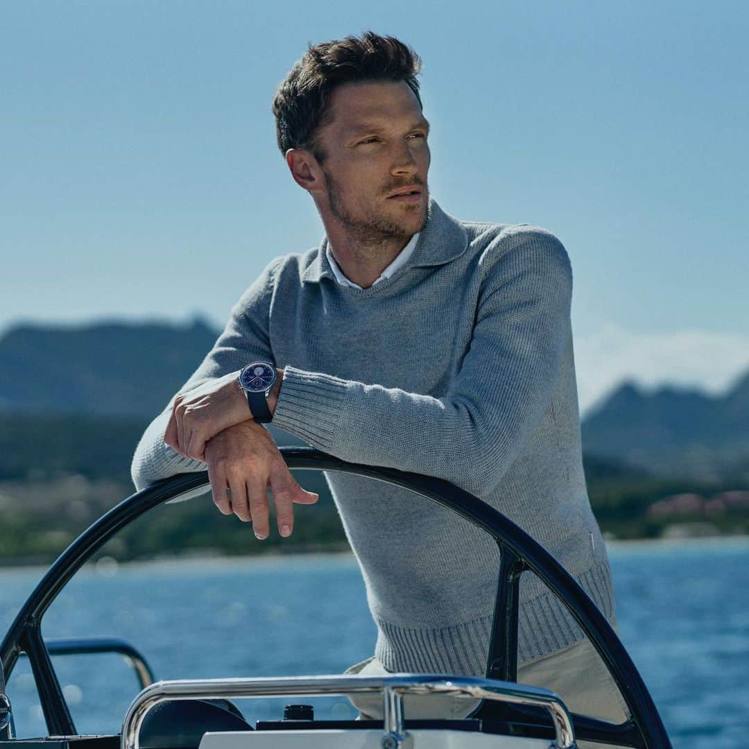 オールバーブラウンのインスタグラム：「Our latest collaboration with @iwcwatches features polished resort wear pieces ideal whether you’re in a yacht club or exploring the ocean. Shop for it via the link in bio.  #OBsAroundTheWorld #OrlebarBrown #IWCWatches」