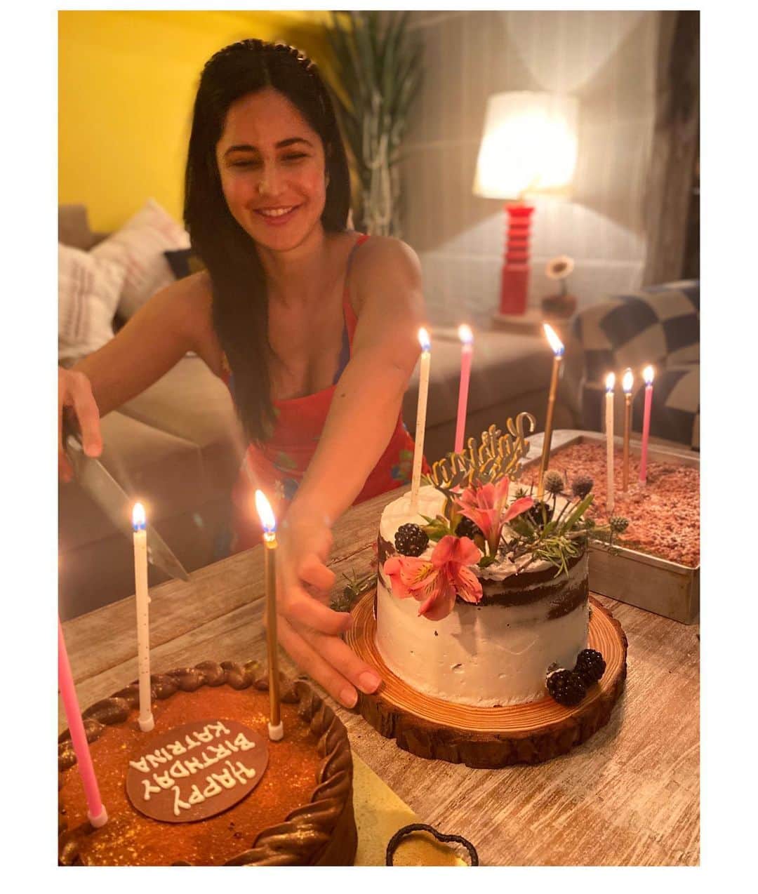 カトリーナ・カイフのインスタグラム：「🎂 + 🏠 = 🧡thank u for all the birthday wishes 🎊 💝」