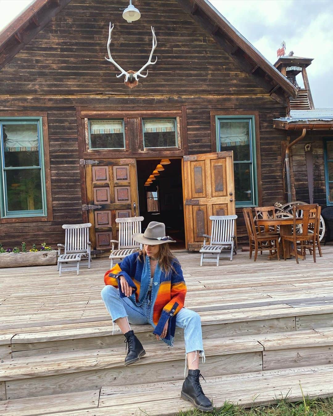 Lana Zakocelaさんのインスタグラム写真 - (Lana ZakocelaInstagram)「Had such a peaceful getaway in Dunton.  Been soaking in hot springs, horseback riding, hiking, and of course eating 😅 absolutely in love with Colorado!」7月17日 0時57分 - lanazakocela