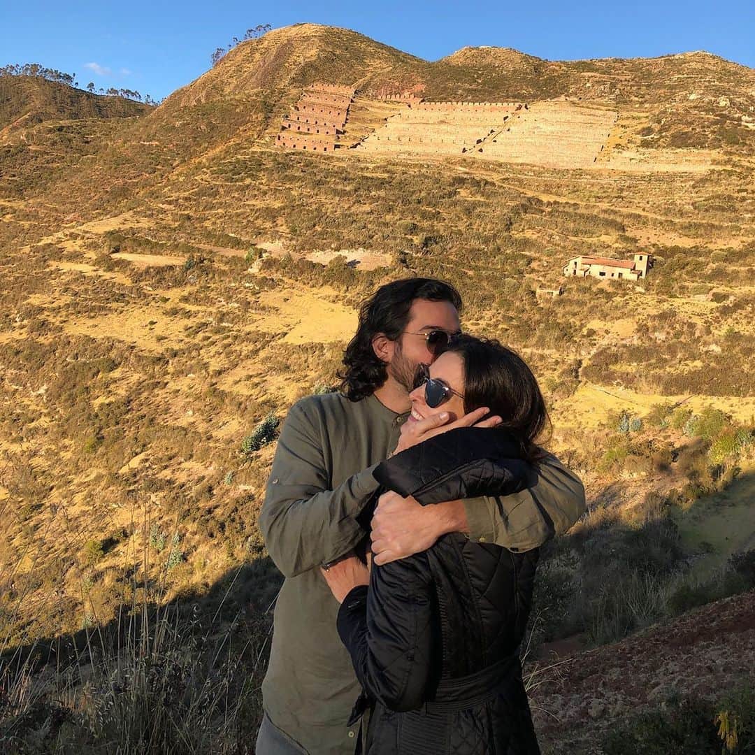 ファチマ・ベルナルデスのインスタグラム：「Porque hoje estou saudosista, lá vai mais um #TBT. Esse de uma viagem que gostei mais do que poderia imaginar. #cuzco #peru #cadaminutoimporta」