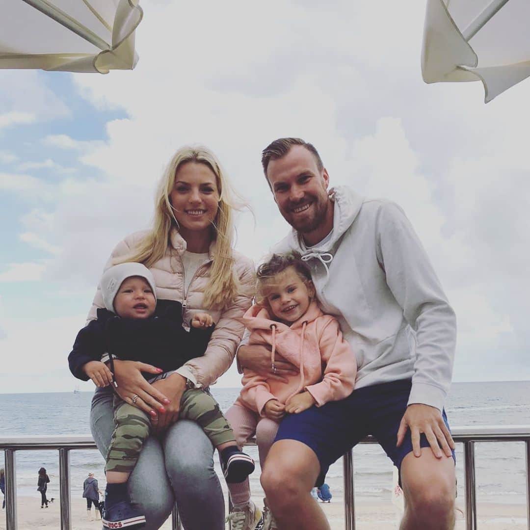 ケヴィン・グロスクロイツのインスタグラム：「Familie ❤️」