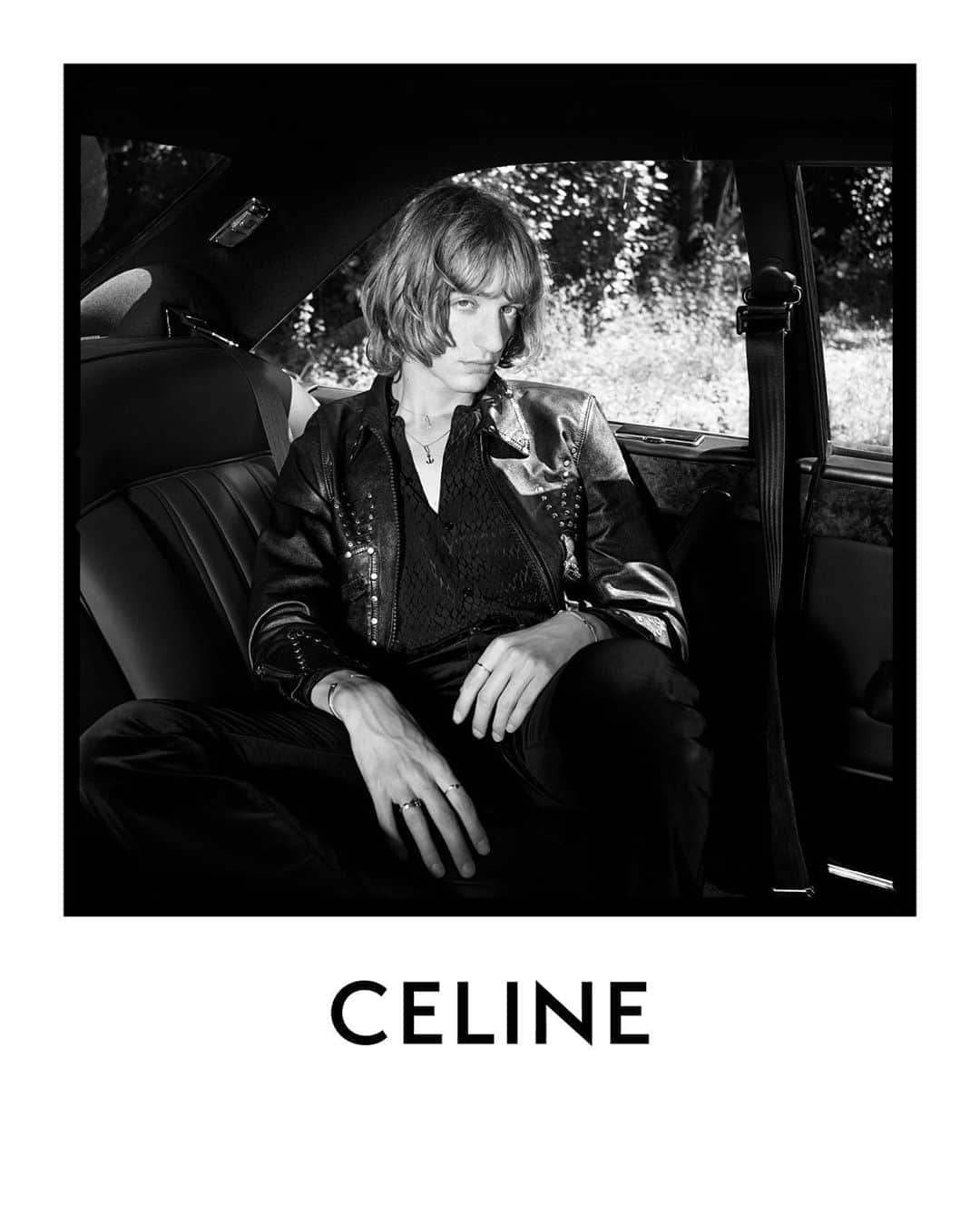 Celineさんのインスタグラム写真 - (CelineInstagram)「CELINE HOMME WINTER 20 CELINE STUDDED LEATHER JACKET  COLLECTION AVAILABLE IN STORE AND AT CELINE.COM AUGUST 28 2020  DYLAN PHOTOGRAPHED BY @HEDISLIMANE IN SAINT TROPEZ IN JUNE 2020  #CELINEHOMME #CELINEBYHEDISLIMANE」7月17日 4時10分 - celine