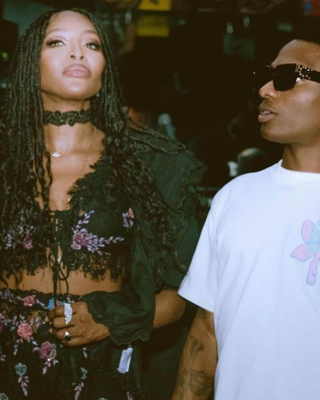 ナオミ・キャンベルさんのインスタグラム写真 - (ナオミ・キャンベルInstagram)「Happy Birthday My lil Bro , @wizkidayo May this year give you more blessings than the last . Continue blazing and sharing with us your amazing instrument !! I love you your sis Naomi ❤️🎂♥️🎂❤️🎂🙏🏾😘👑 #NIGERIA #AFROBEATS 🇳🇬🦅#STARBOY」7月17日 4時54分 - naomi