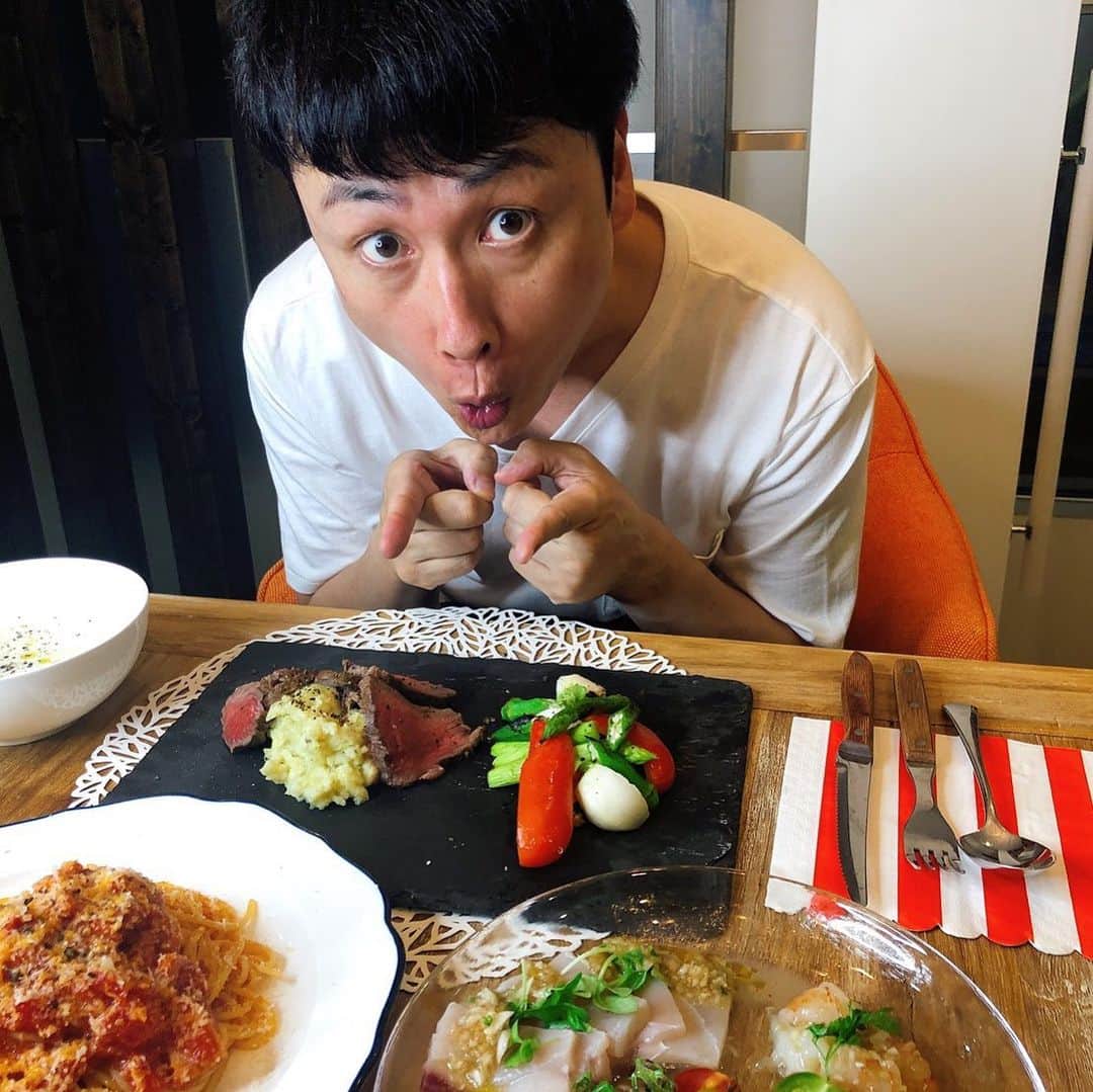 児嶋一哉のインスタグラム：「48歳の誕生日妻に作ってもらった〜！ とりあえず50までがんばろー」