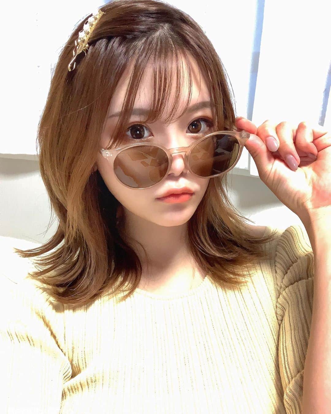 あやごるふのインスタグラム：「🕶﻿ ﻿ ﻿ 夏の必須アイテム、サングラス😎﻿ ﻿ @halm.japan  のサングラスは色々な形があって﻿ 種類豊富で自分に合う形がちゃんと見つかるよ😆❣️﻿ ﻿ ちなみに私は丸顔寄りのベース型なので﻿ #ボストン が一番合います😎👌﻿ #フォックス も色と形によっては合うかな✨﻿ ﻿ ﻿ 自分の顔の形に合わないサングラスだと﻿ 一気にダサくなってしまうので﻿ 下調べは重要ですよー🔊﻿ ﻿ 自分に合う形を見つけて﻿ #halmjapan のサングラスで一気に垢抜けよう🤩﻿ ﻿ ﻿ ﻿ #golfnetwork #golf #golfswing #golfwang #reginagolf  #golfgirls #instagolf #golfstagram #ゴルフ #ゴルフ女子 #ゴルファー #ゴルフ好き #골프 #ゴルフスイング #ゴルフ大好き #ゴルフ好きな人と繋がりたい #ゴルフばか #golflife #golfgirl #골프 #골프웨어 #골프스타그램 #해외여행 #예쁘다 #다이어트﻿ ﻿」