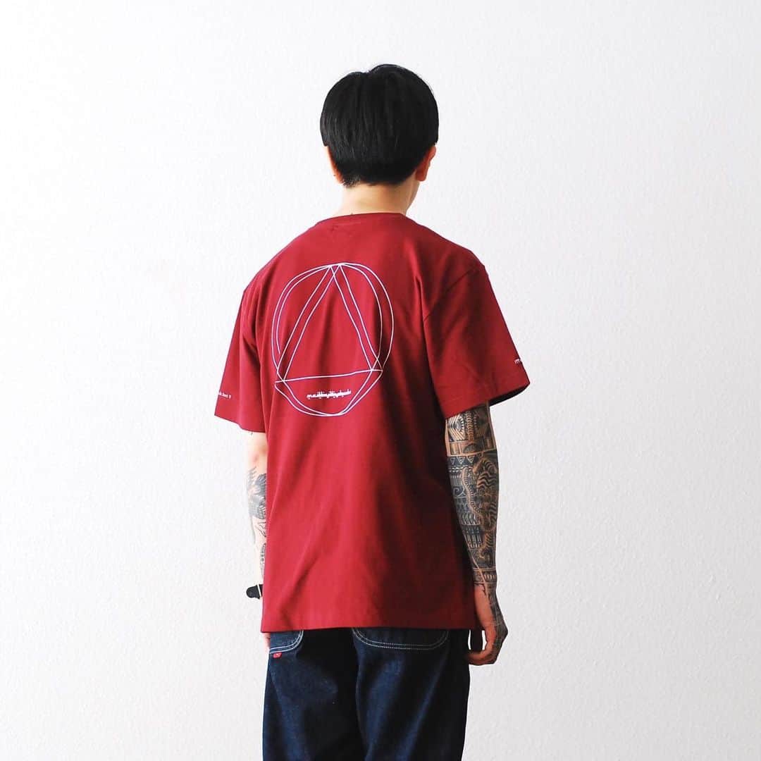 wonder_mountain_irieさんのインスタグラム写真 - (wonder_mountain_irieInstagram)「_ itten. / イッテン "itten 60 "MAD" Pocket Tee" ¥6,380- _ 〈online store / @digital_mountain〉 http://www.digital-mountain.net/shopdetail/000000011754/ _ 【オンラインストア#DigitalMountain へのご注文】 *24時間受付 *15時までのご注文で即日発送 *1万円以上お買い上げで、送料無料 tel：084-973-8204 _ We can send your order overseas. Accepted payment method is by PayPal or credit card only. (AMEX is not accepted)  Ordering procedure details can be found here. >>http://www.digital-mountain.net/html/page56.html  _ #itten. #イッテン _ 本店：#WonderMountain  blog>> http://wm.digital-mountain.info _ 〒720-0044  広島県福山市笠岡町4-18  JR 「#福山駅」より徒歩10分 #ワンダーマウンテン #japan #hiroshima #福山 #福山市 #尾道 #倉敷 #鞆の浦 近く _ 系列店：@hacbywondermountain _」7月17日 14時37分 - wonder_mountain_