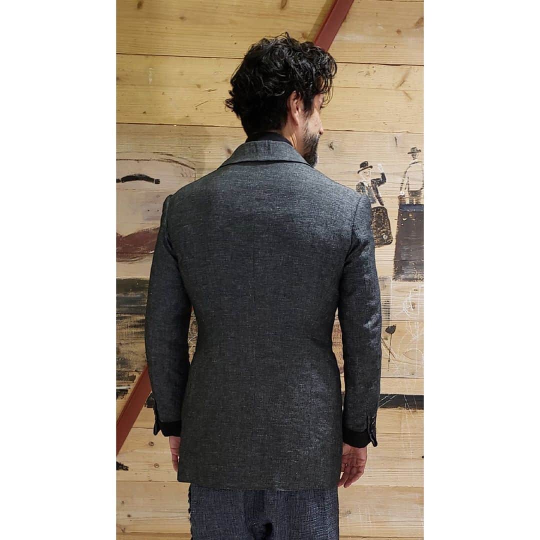 信國太志さんのインスタグラム写真 - (信國太志Instagram)「Porter Classic 吉田レオ様用に、氏が独自に開発されたリネンでジャケットを仕立てさせて頂きました。」7月17日 14時39分 - taishinobukuni