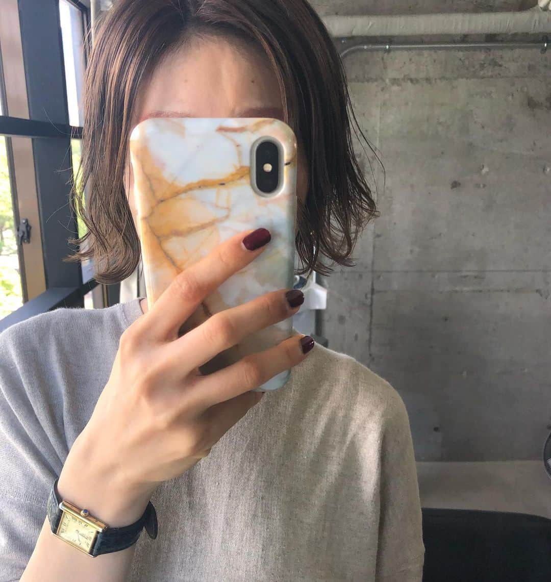 和田美由紀さんのインスタグラム写真 - (和田美由紀Instagram)「勝手にマイヘアーコレクション👧🏼 ずっとボブ✂️ 短いか長いかの違いくらいですが、参考にしたいとのお声たくさん頂くのでまとめてみました💦ボブにしたくなると言って頂けて嬉しいです💕カラーはブリーチしてます🙋🏼‍♀️ 白髪気になるし、 自分の髪で動画撮影するので ブリーチ毛の方がわかりやすいのでその為でもあります👧🏼 ロングヘアーの頃は10年以上前かなー #ヘアスタイル #ボブ」7月17日 14時48分 - miyuwada