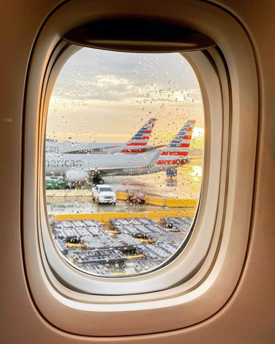 アメリカン航空のインスタグラム：「"I've logged hundreds of thousands of miles the last couple of years on American. I took this predeparture photo at MIA en route to LAX this July. From the moment I stepped back on board after months on the ground, I thought the crew did a great job with the new safety procedures, while providing amazing service as always." —Blake Whealy, @bwhealy, Los Angeles  #GetToKnowYourCustomersDay」