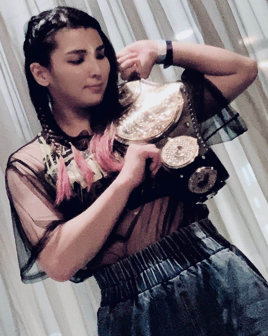 のインスタグラム：「‪It’s really fun, thinking who is next I wrestle against! Isn’t it!?!?‬ ‪次の対戦相手が誰になるか、みんなで考えるの楽しいね！‬ ‪#AEW #AEWDynamite #AEWonTNT ‬」