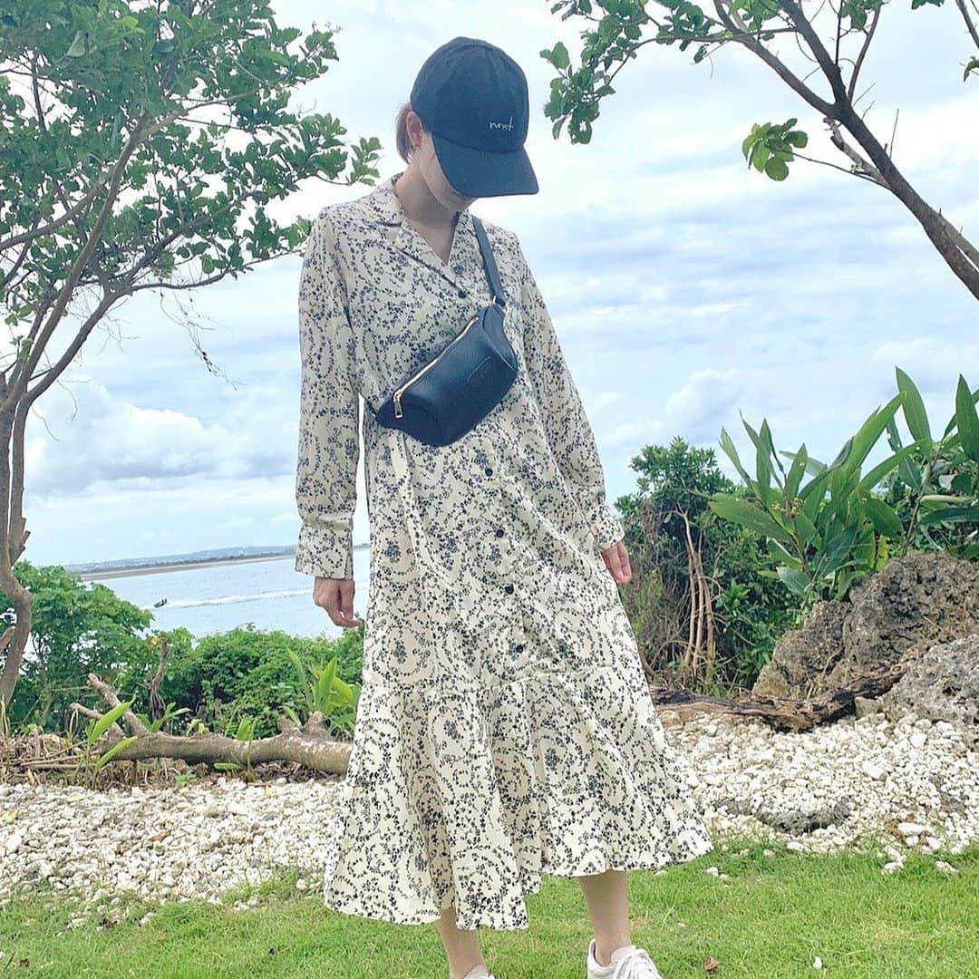 玉城幸也のインスタグラム：「・ 本日Ｙ＋新作ＤＡＹ! ・ YUKINARIオススメ初デートコーデ 限定販売！ ・ 初デートはスカートを着てくれると素直に嬉しい！ ・ 飾りすぎてないカジュアルスタイルが好きです！ ・ SHOPへは @yplus_aya  プロフィール画面のURLから♬ ・ FBはこちらから💁‍♂️ https://yplus.official.ec/ ・ ・ #yplus #大人カジュアル　#シンプルカジュアル　#デート服　#初デートコーデ　#新作入荷」