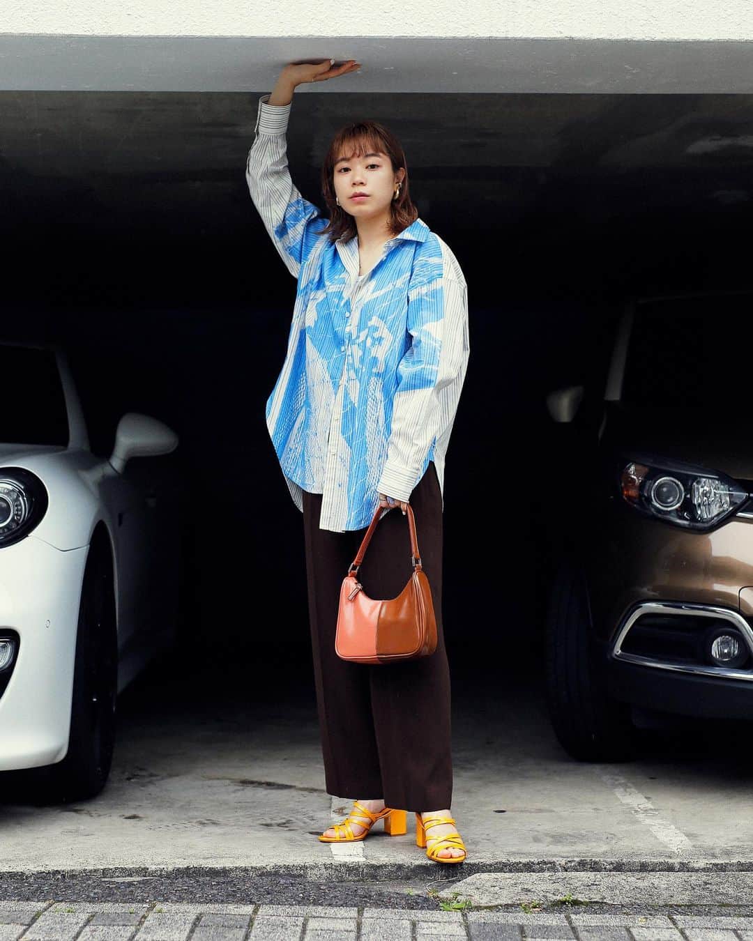 Droptokyoさんのインスタグラム写真 - (DroptokyoInstagram)「TOKYO STREET STYLE Name: @yuri_mizutani  Occupation: Shop Owner Shirt: #AcneStudious Pants: #BlancheMarket Shoes: #MaryamNassirZadeh Bag: #BlancheMarket Pierce: #BlancheMarket Rings: #SaskiaDiez & #uncommonmatters #streetstyle#droptokyo#tokyo#japan#streetscene#streetfashion#streetwear#streetculture#fashion#ストリートファッション#fashion#コーディネート#tokyofashion#japanfashion Photography: @kyoheihattori」7月17日 12時05分 - drop_tokyo