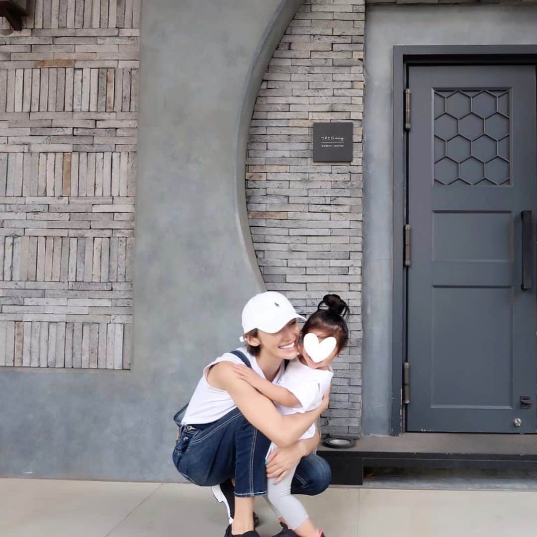 &mのインスタグラム：「すきあらばむぎゅ🥳🥳」